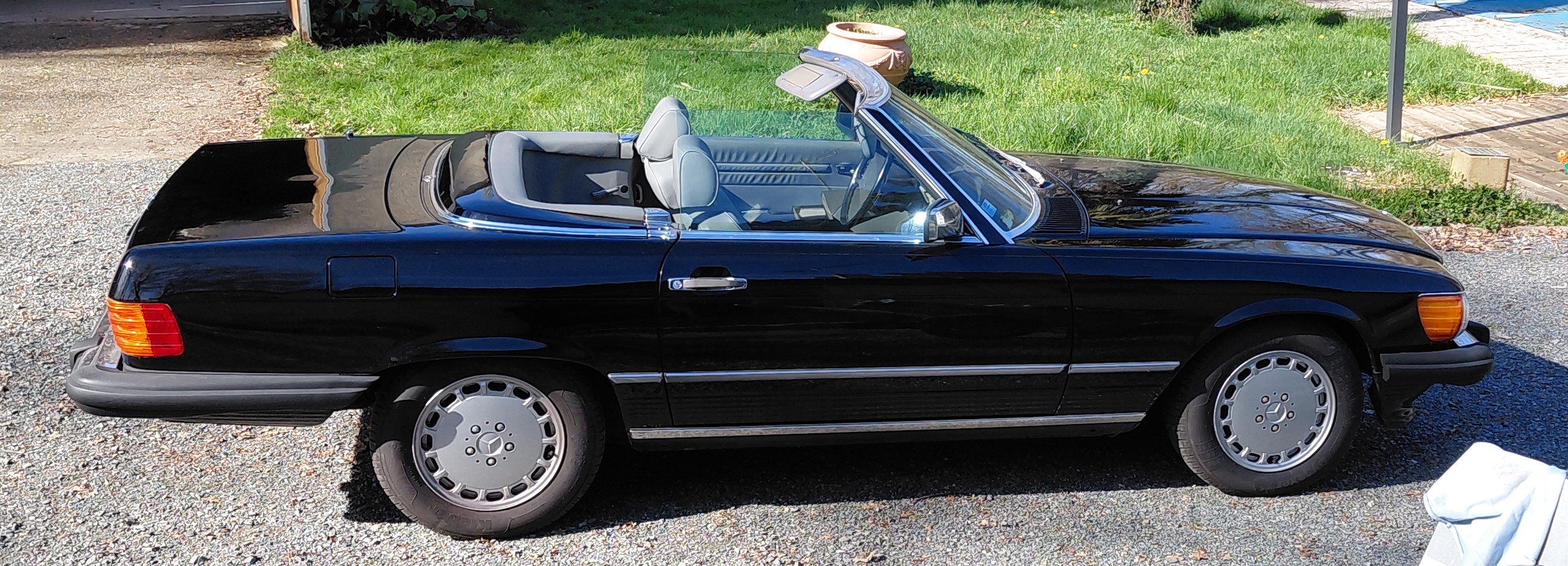 560 SL