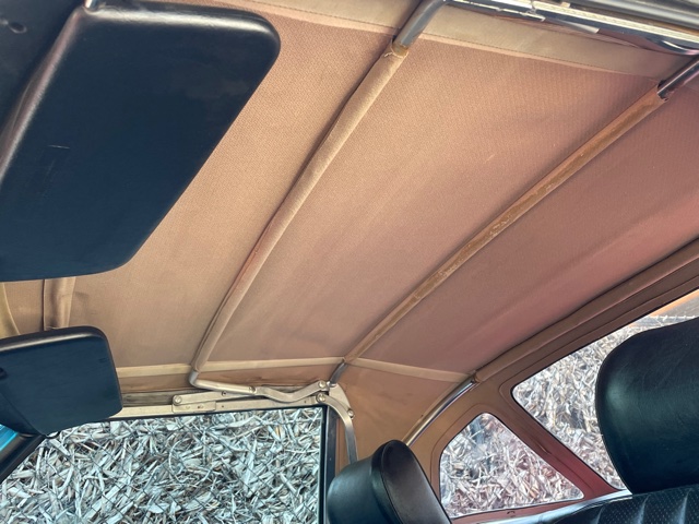 Mercedes 560 SL R107 Roadster + Hardtop ' Bobby Ewing 'look ' +Carfaxhistory +MB Data