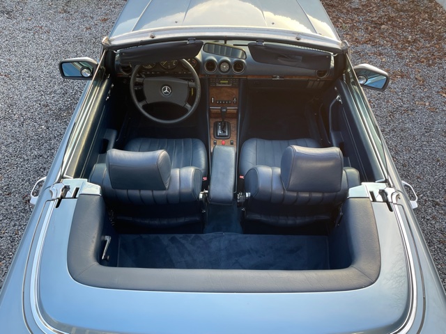 Mercedes 380 SL Cabrio R107 + Hardtop in Diamond Blue Metallic 1985 +MB Data +History