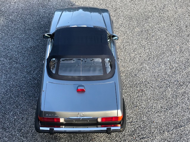 Mercedes 560 SL R107 Roadster In nice Pearl Grey Metallic ( 1220) 4 Seats ! Low miles + History
