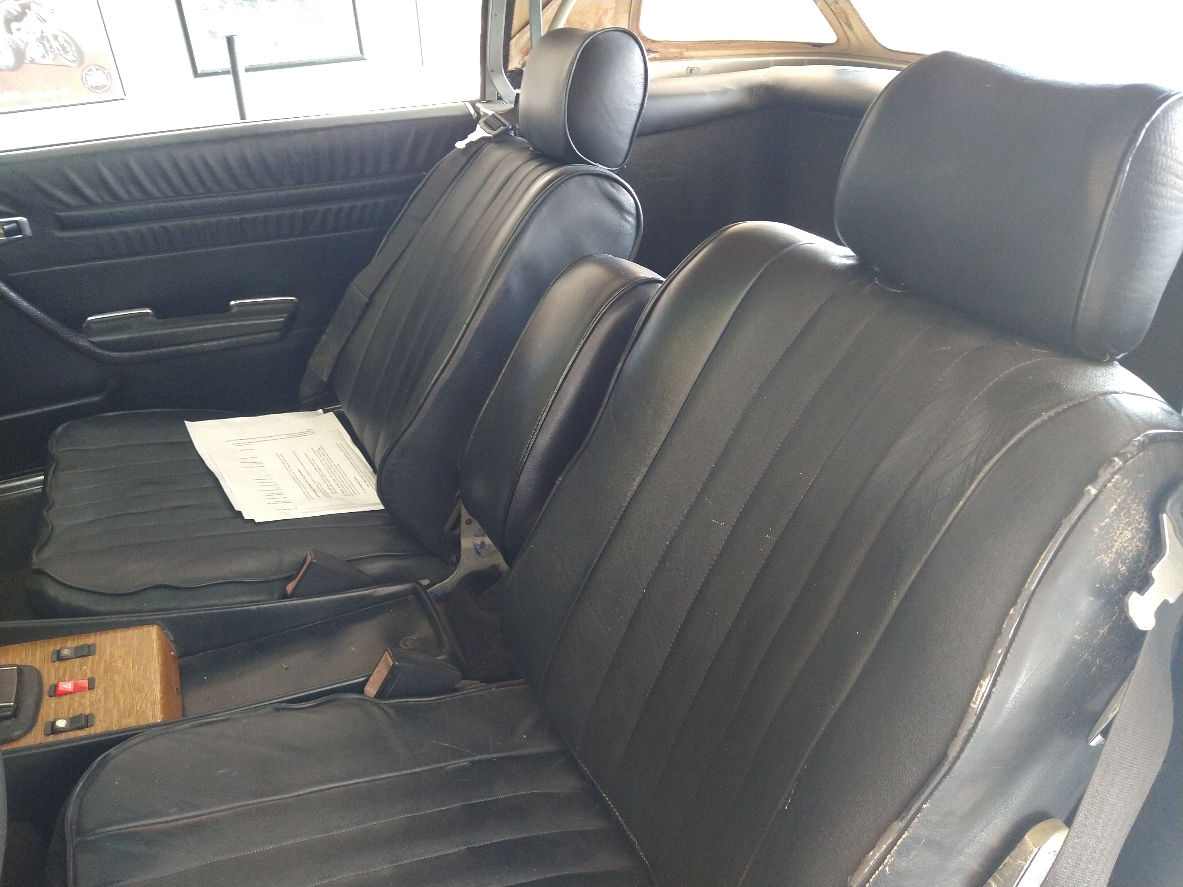 Rare, highly desirable Euro-spec 1982 Mercedes 280 SL